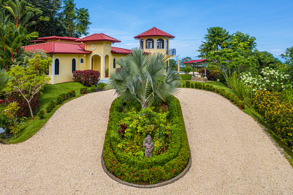 Blue Zone Realty International Presents A Luxurious Epic Ocean View Estate In Costa Rica