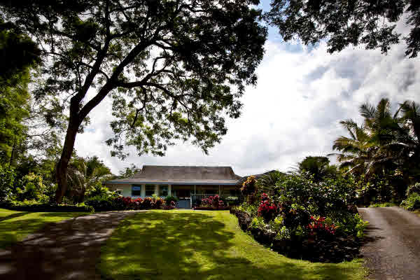 North Kailua Kona Home Old World Hawaii Charmer Nestled on the Slopes