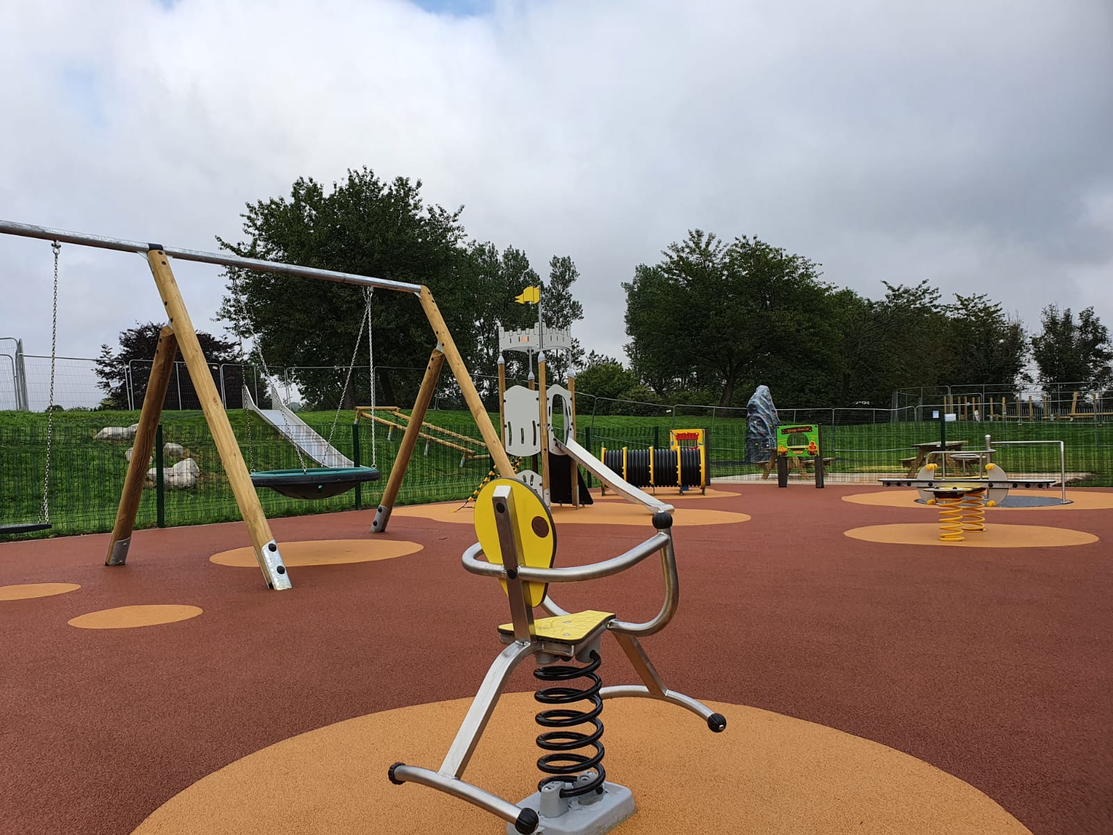 Balgowan Play Area , Dundee, Scotland Hawthorn Heights Ltd