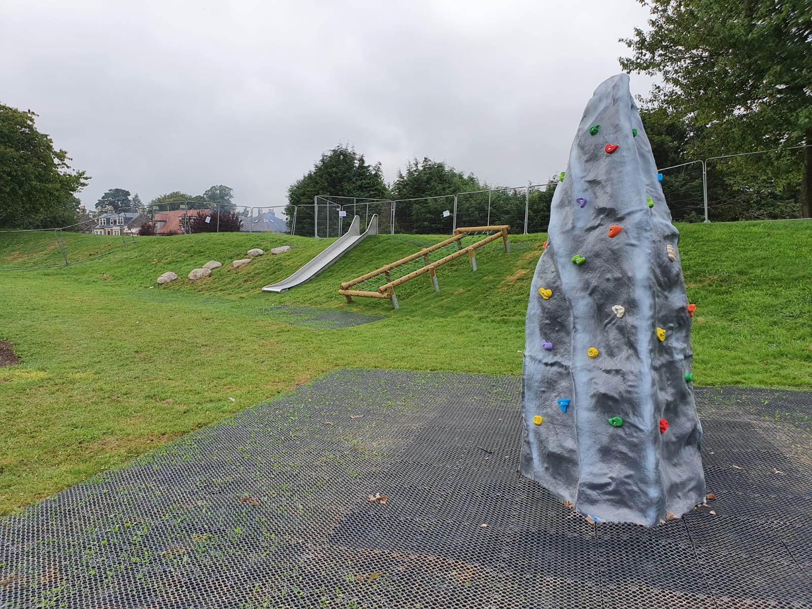 Balgowan Play Area , Dundee, Scotland Hawthorn Heights Ltd