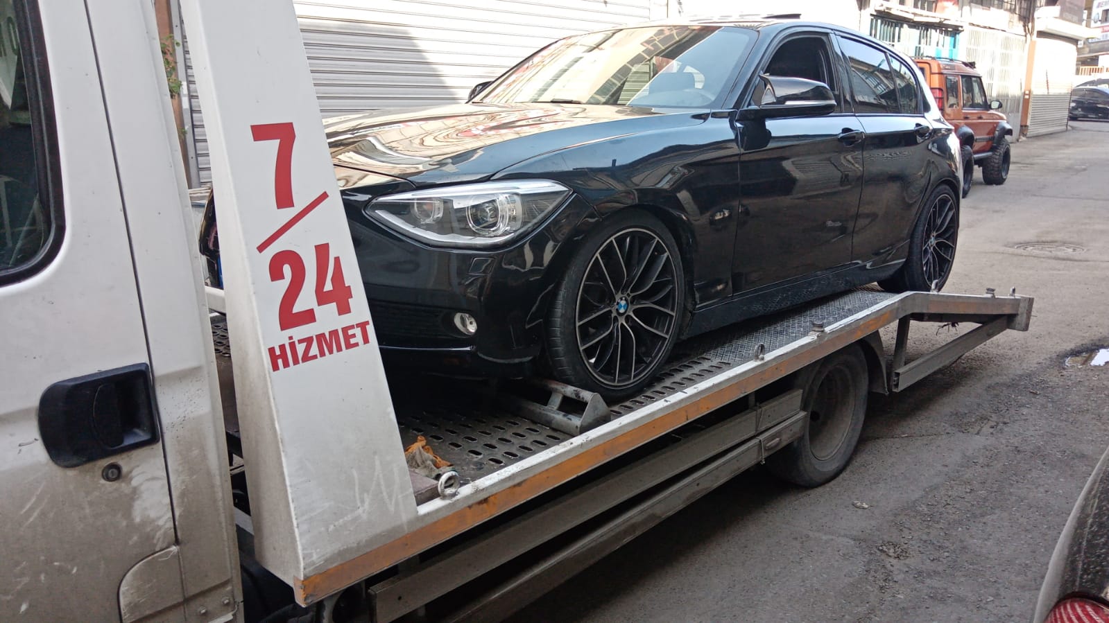 Aksaray Oto Çekici, Kurtarıcı ve Yol Yardım 0532 214 11 70