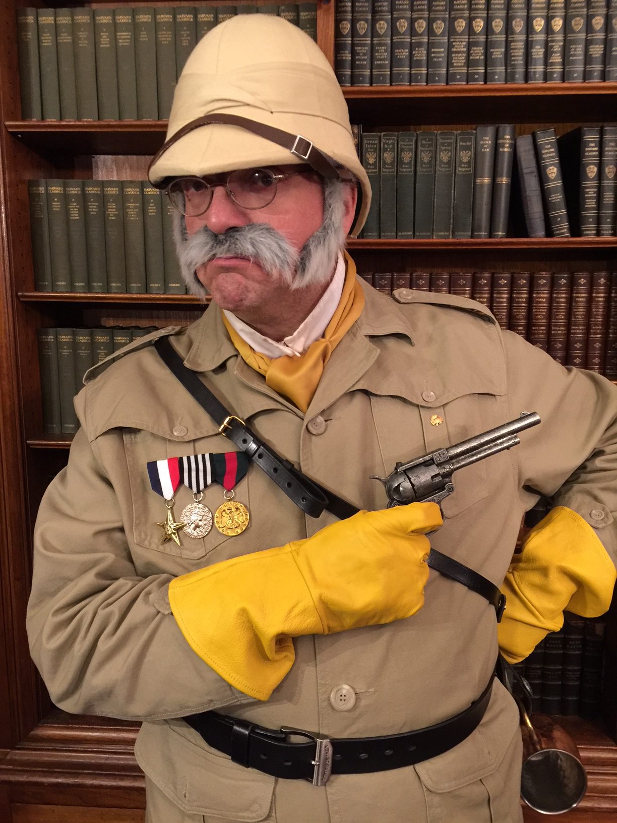 Colonel mustard costume