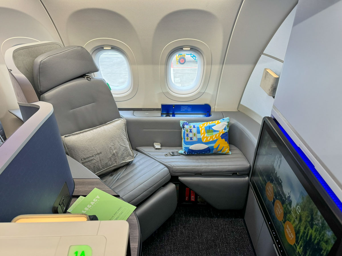 Review JetBlue's Mint Studio from New York JFK to Heathrow
