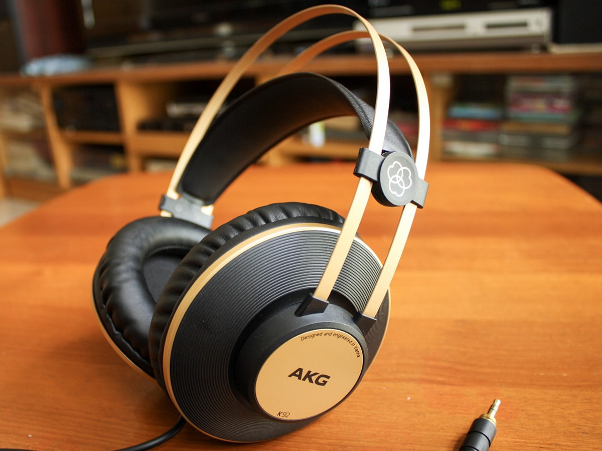 Review AKG K92 Best headphones that is under 100? Headphonesty