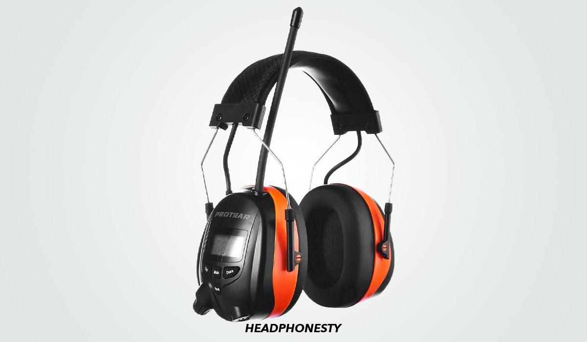 6 Best Hearing Protection for Lawn Mowing [2023] Headphonesty