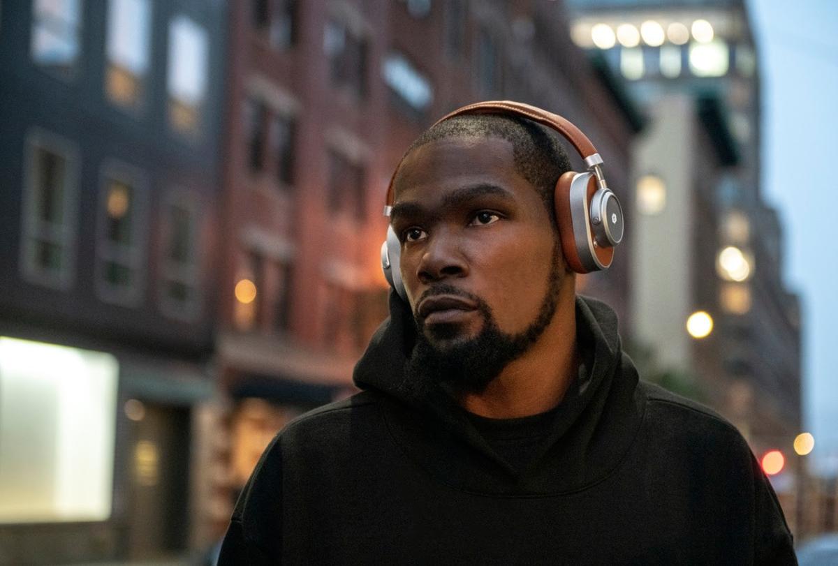 Top 10 Headphones Your Favorite NBA Players Wear Headphonesty