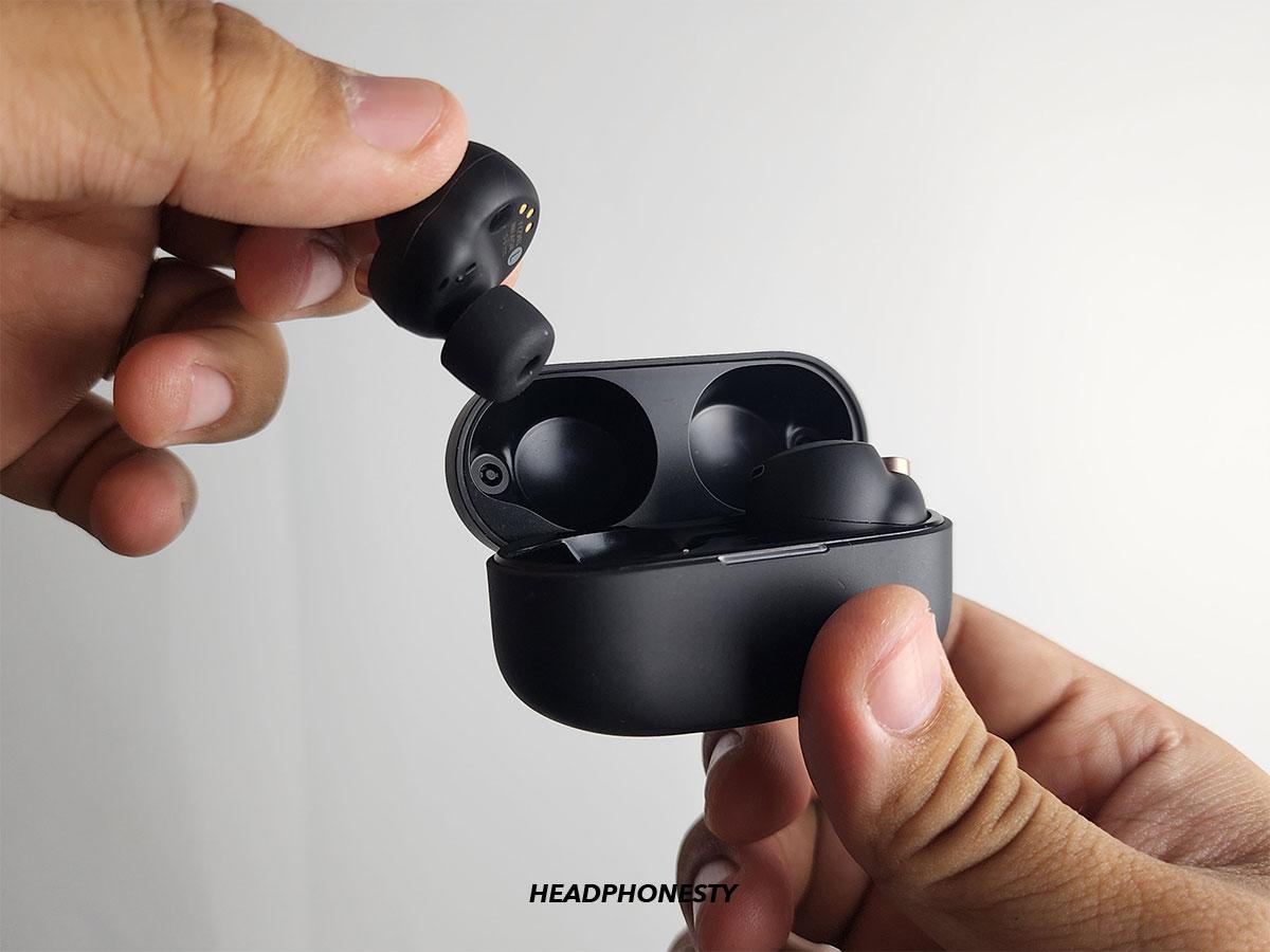 How to Clean Earbuds Like a Pro Headphonesty