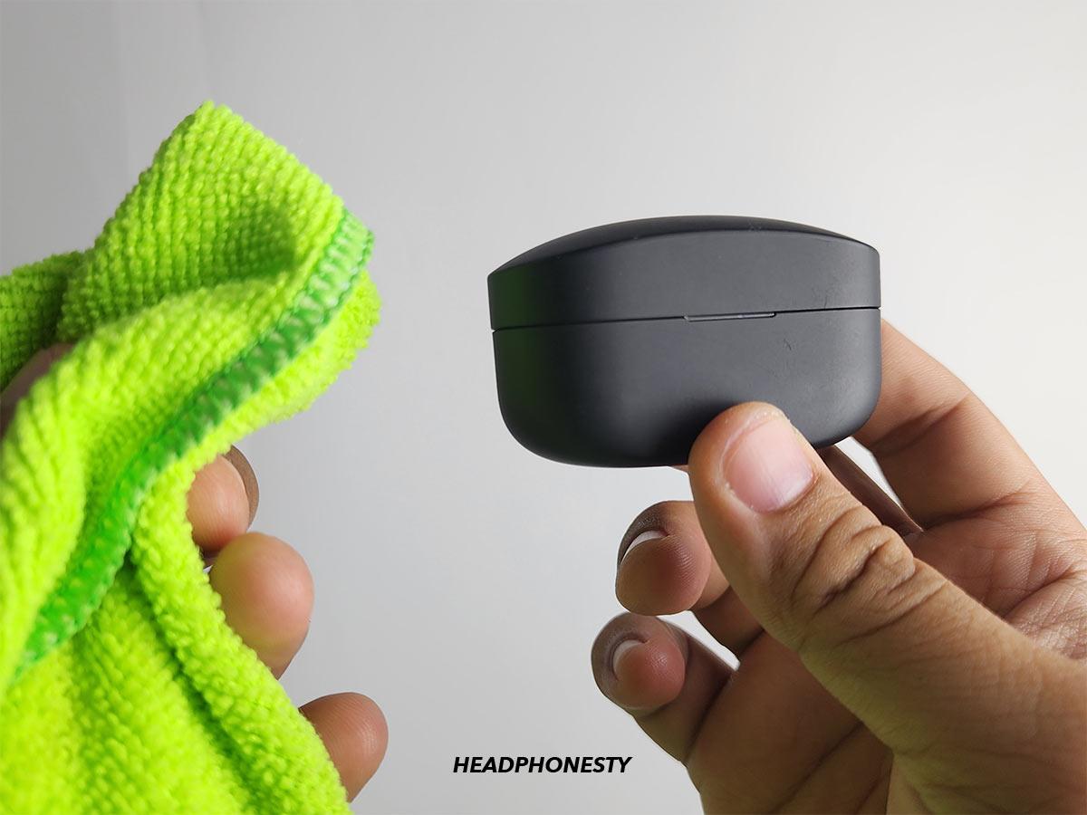 How to Clean Earbuds Like a Pro Headphonesty