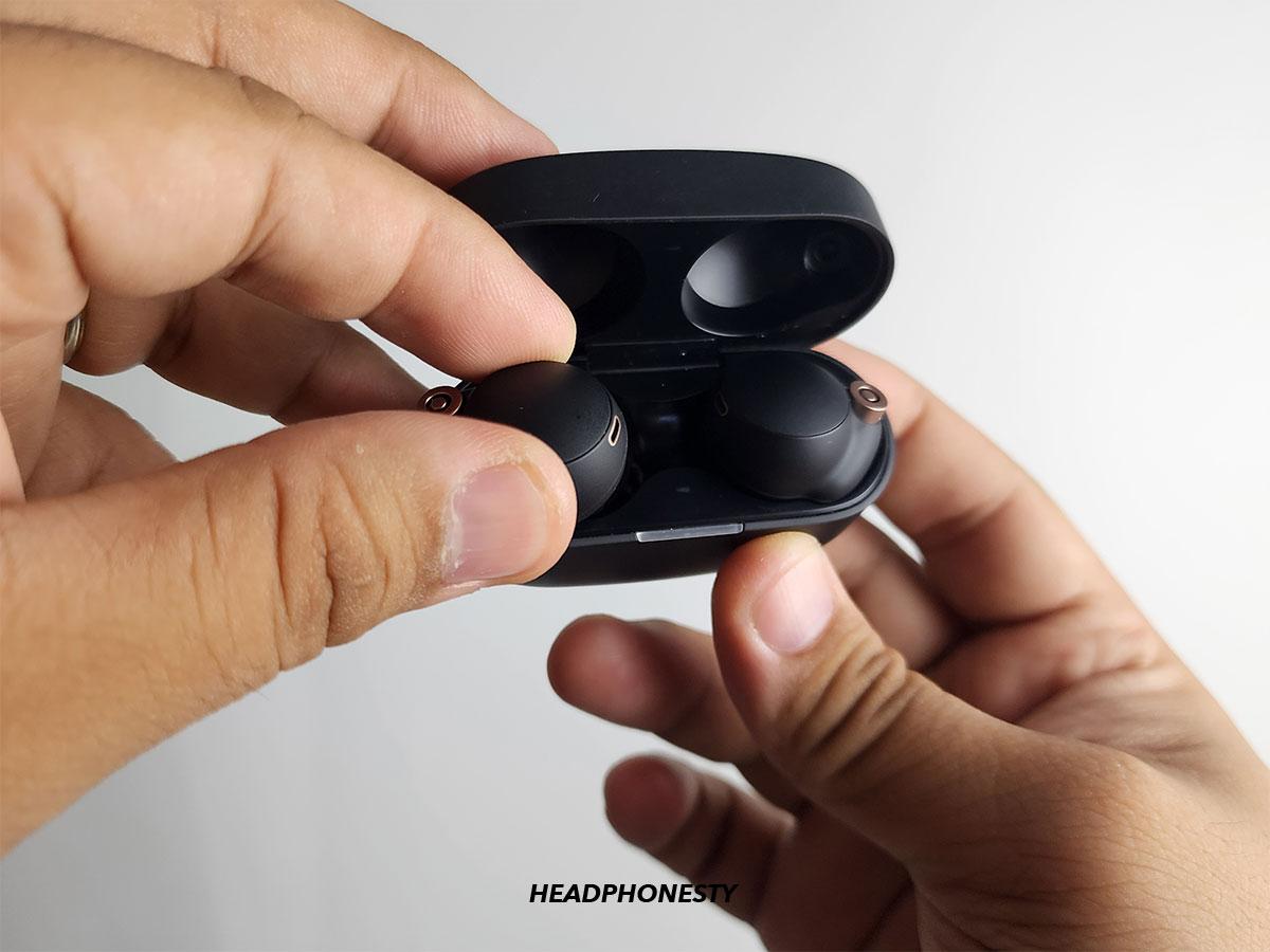How to Clean Earbuds Like a Pro Headphonesty