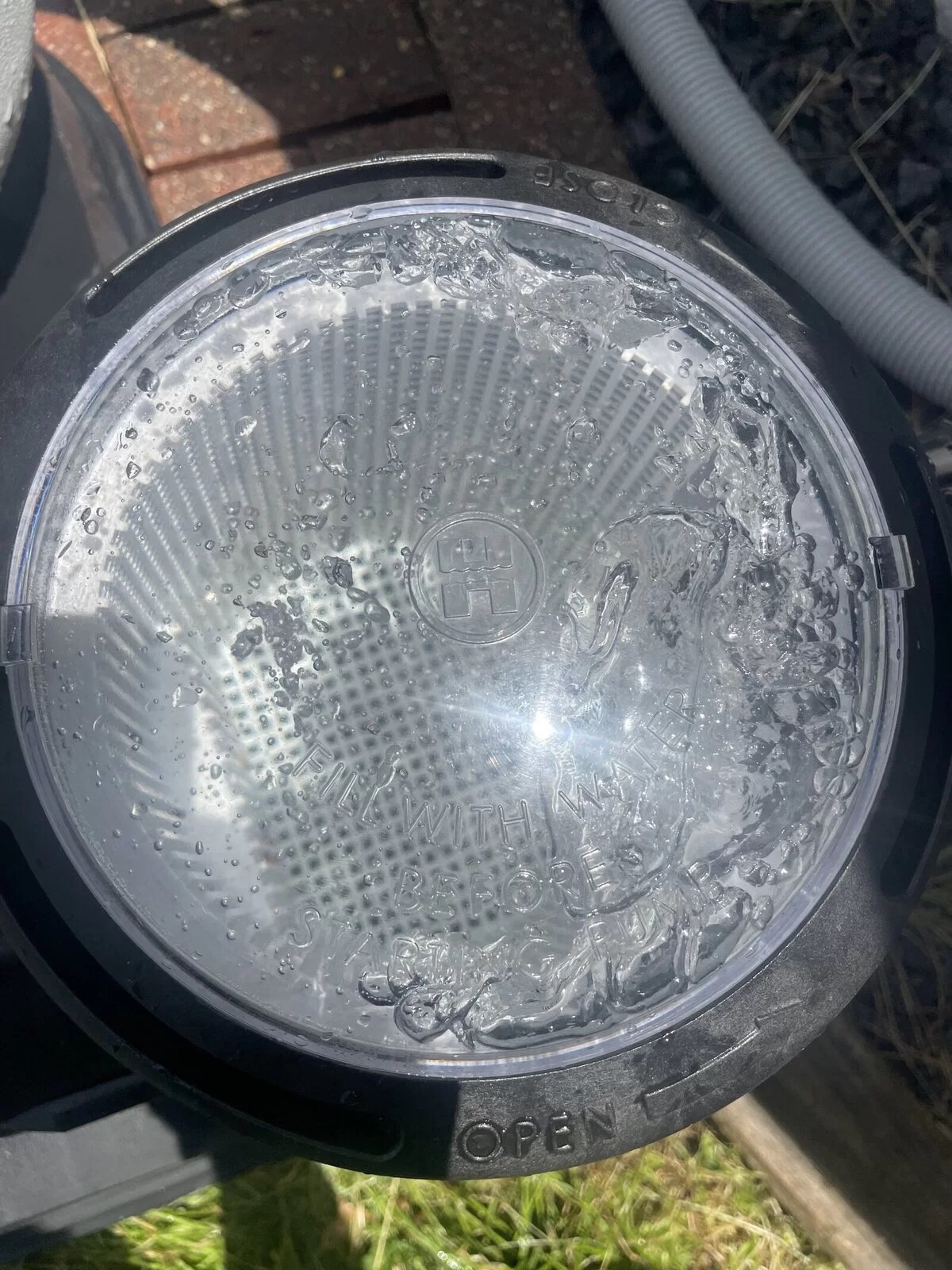 Haywood Pool Pump Trapped Air & bubbles in the leaf trap? Page 2