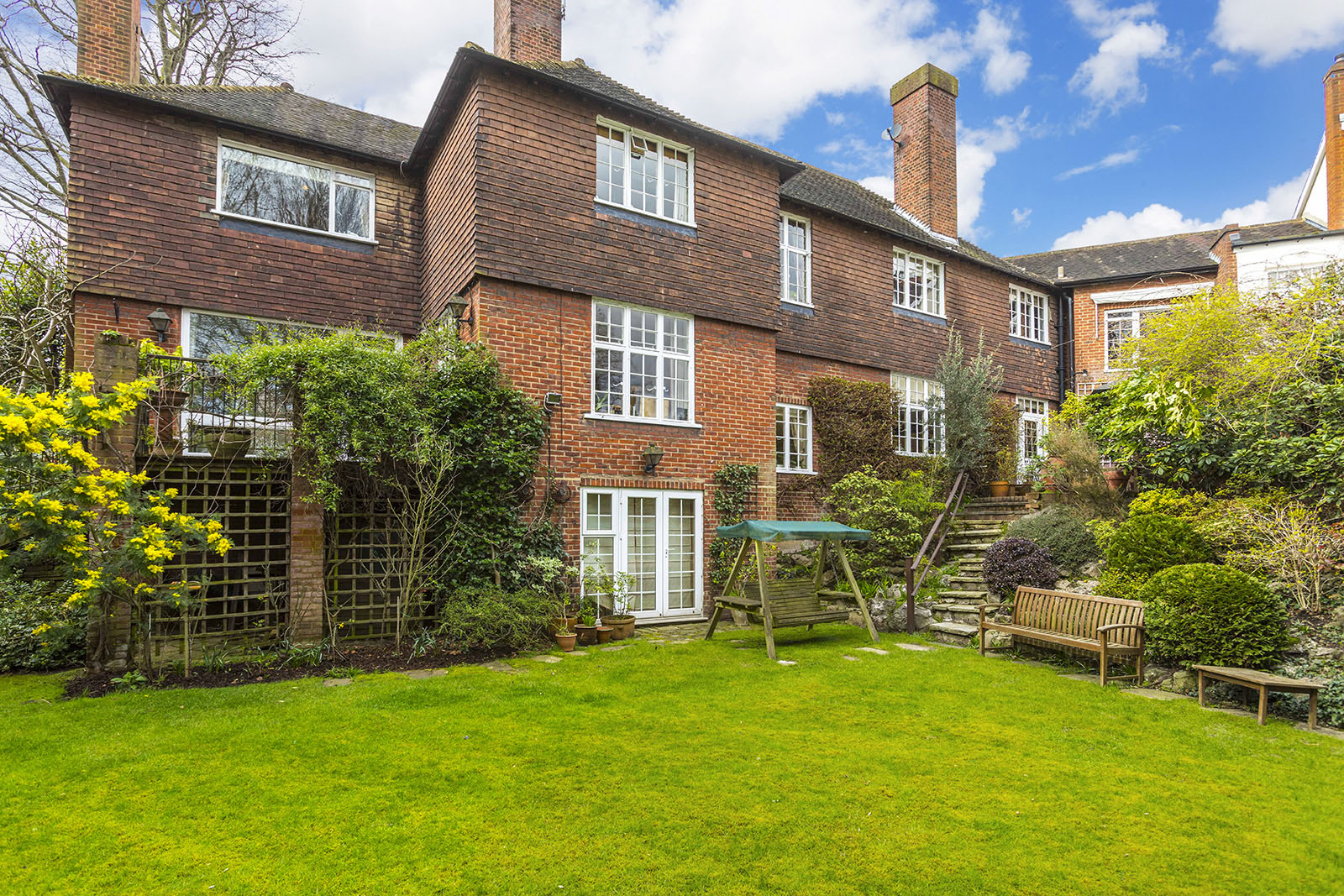 Pilgrims Lane, Hampstead Village, NW3 Heathgate PropertiesHeathgate