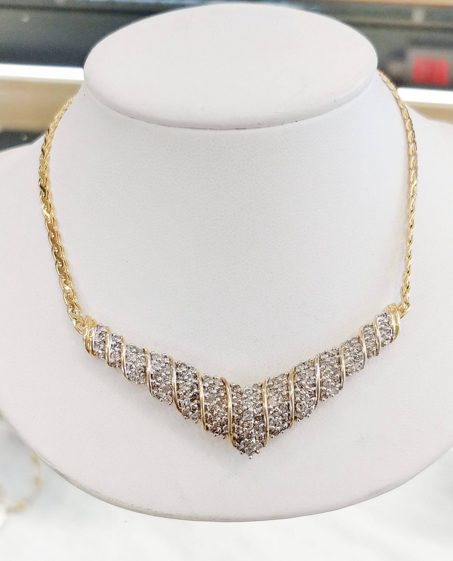 Necklaces Heath's Pawn Shop