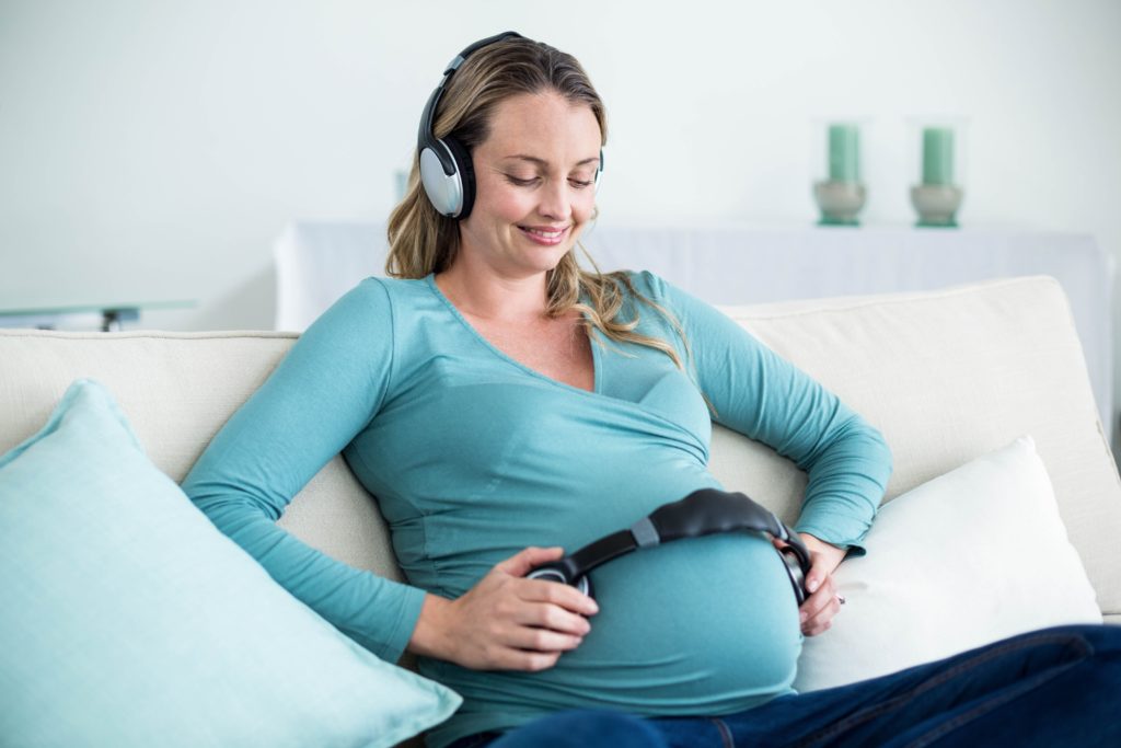 Singen hilft Kinder erinnern sich an die Lieder aus dem Mutterbauch