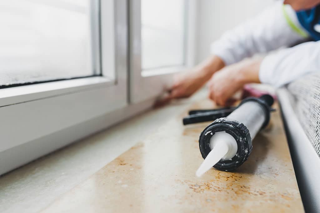 Acryl oder Silikon wie und wann verwenden