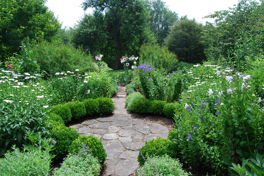 Helen Dimos Landscape & Site Design Ridgefield (Fairfield County