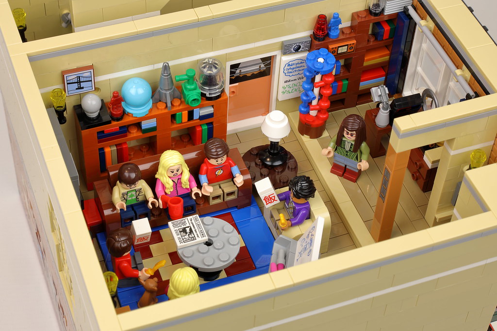 Lego How I Met Your Mother Modular Central Perk & The Big Bang Theory - HelloBricks