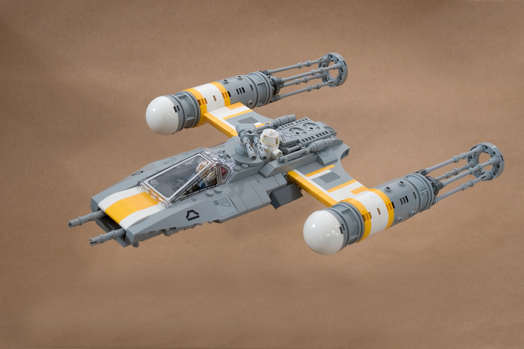 Ywing Evolved HelloBricks