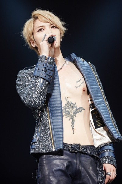 8 Male Kpop Idols With Multiple And Massive Tattoos 600_x_400_jpg