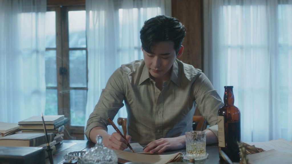 Netflix To Gift Fans With Lee Jong Suk & Shin Hye Sun's "Hymn Of Death