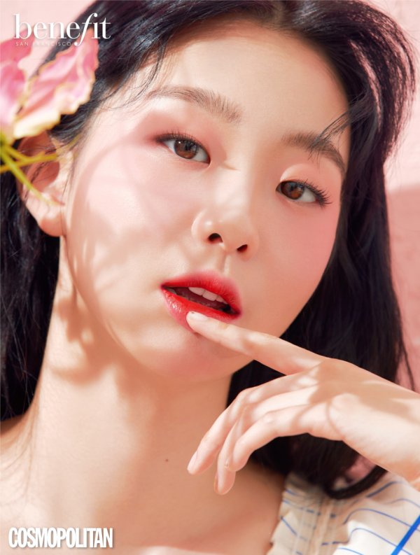 Kim Da Mi Shines Brightly In Recent Makeup Pictorial With Cosmopolitan