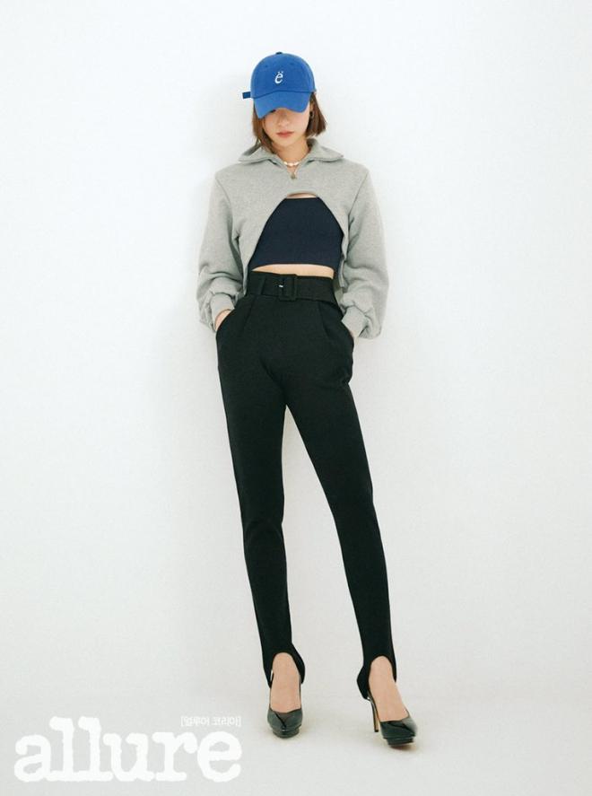 Jeon Yeo Bin Exudes Chic And Sophisticated Charms In Latest Allure Magazine Pictorial