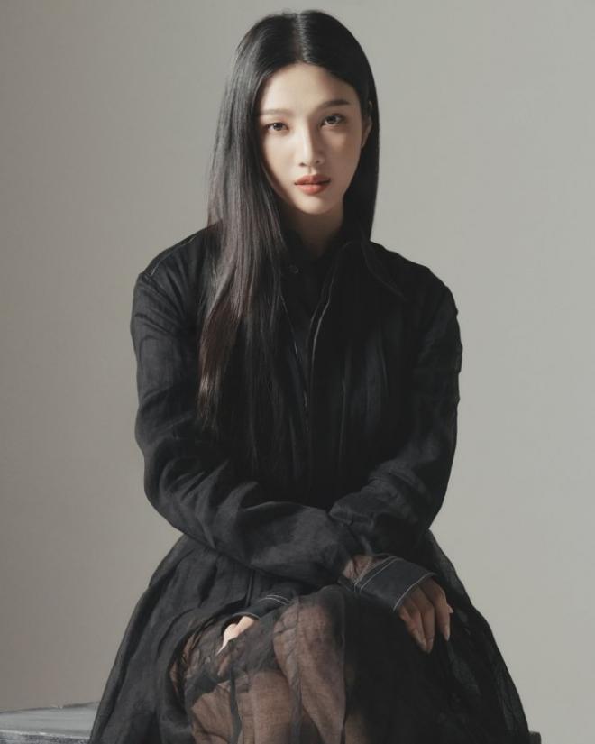 Red Velvet’s Joy Chosen As Brand Ambassador For Tod’s