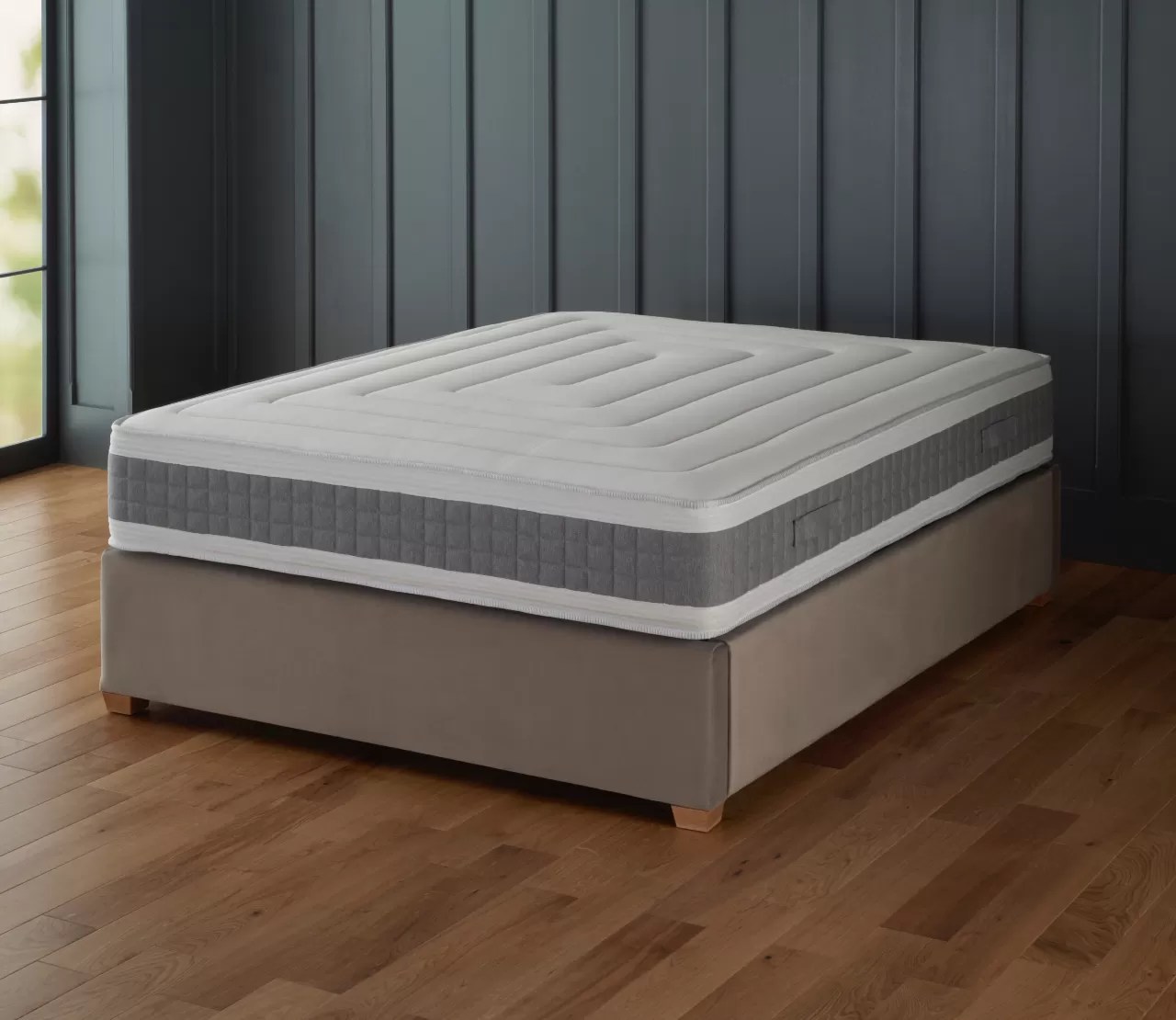 Sovereign 1000 Luxury Pocket Sprung Mattress by Hello Sunday