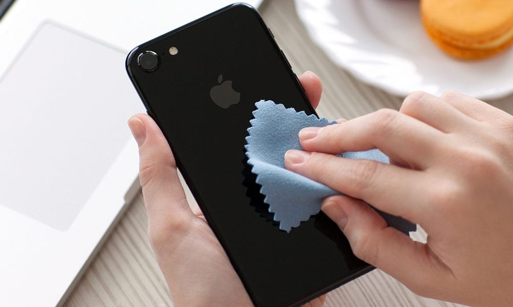 How to Clean and Sanitize Your Phone Screen Properly The Plug HelloTech