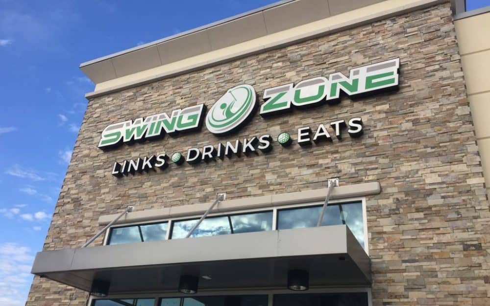 Swing Zone Opens with Indoor Golfing Facility Hello Woodlands