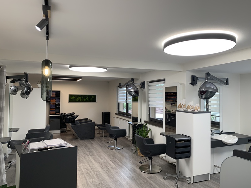 Hell und Dunkel Friseursalons