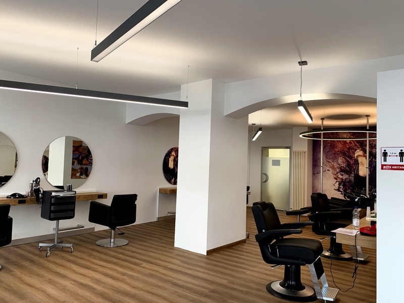 Hell und Dunkel Friseursalons