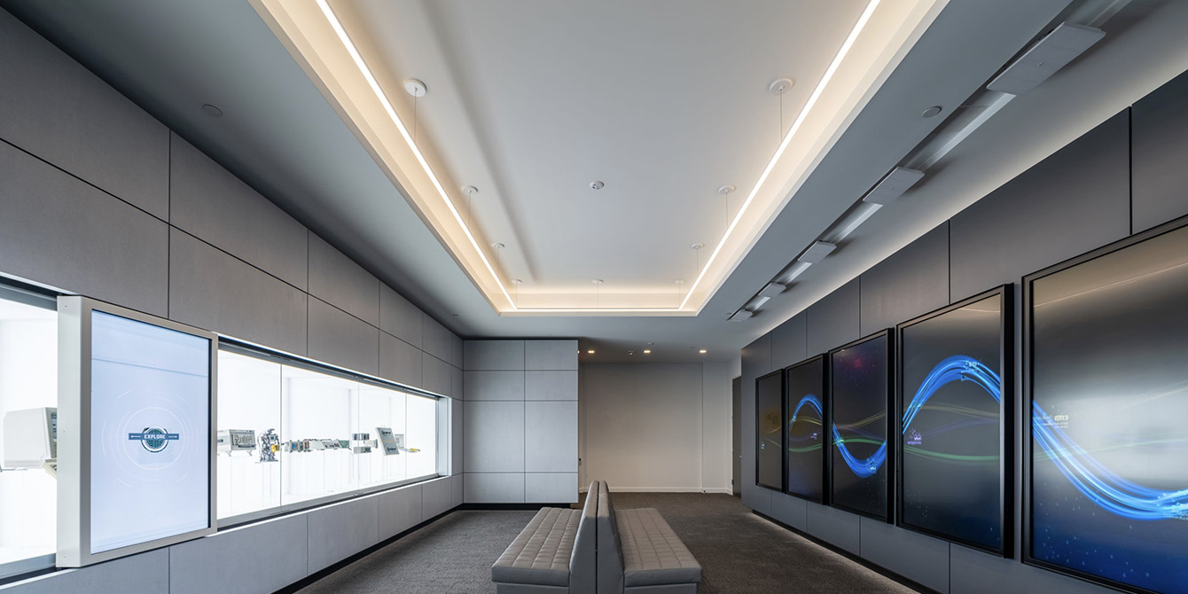 National Instruments Hemera Lighting