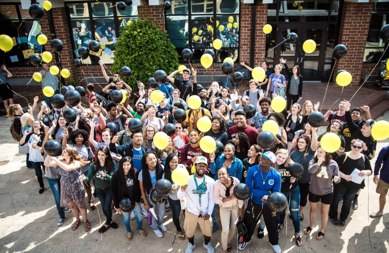 What Are the Top Rated Elementary, Middle, and High Schools in Charlotte, NC?