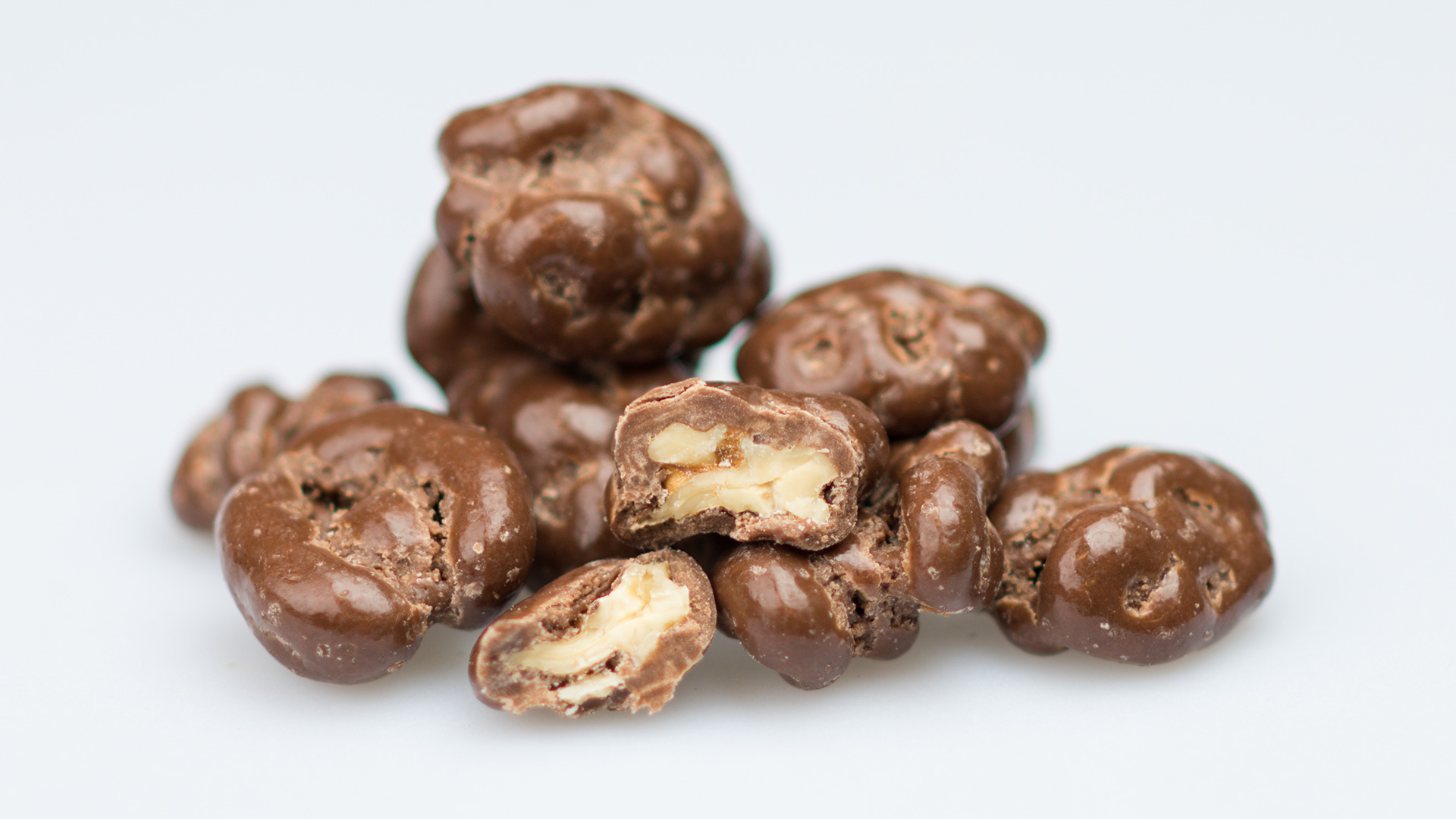 Milk Chocolate Walnuts Henleys Connoisseurs of Confectionery