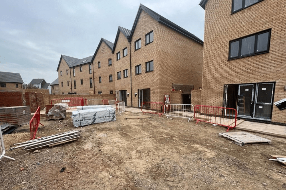 St Neots Loves Farm Hennigans