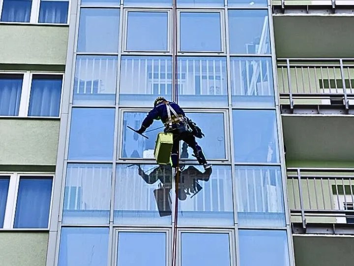 High Rise Window Cleaning Gold Coast