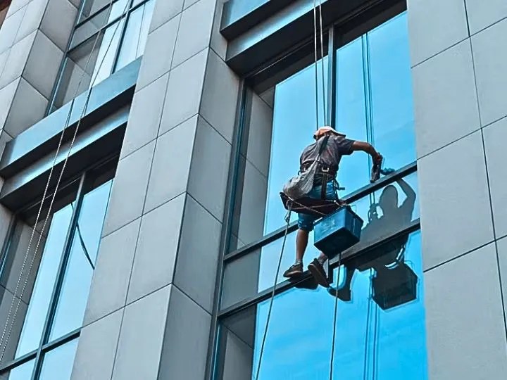 Best High Rise Window Cleaning Gold Coast Professional Window Cleaners