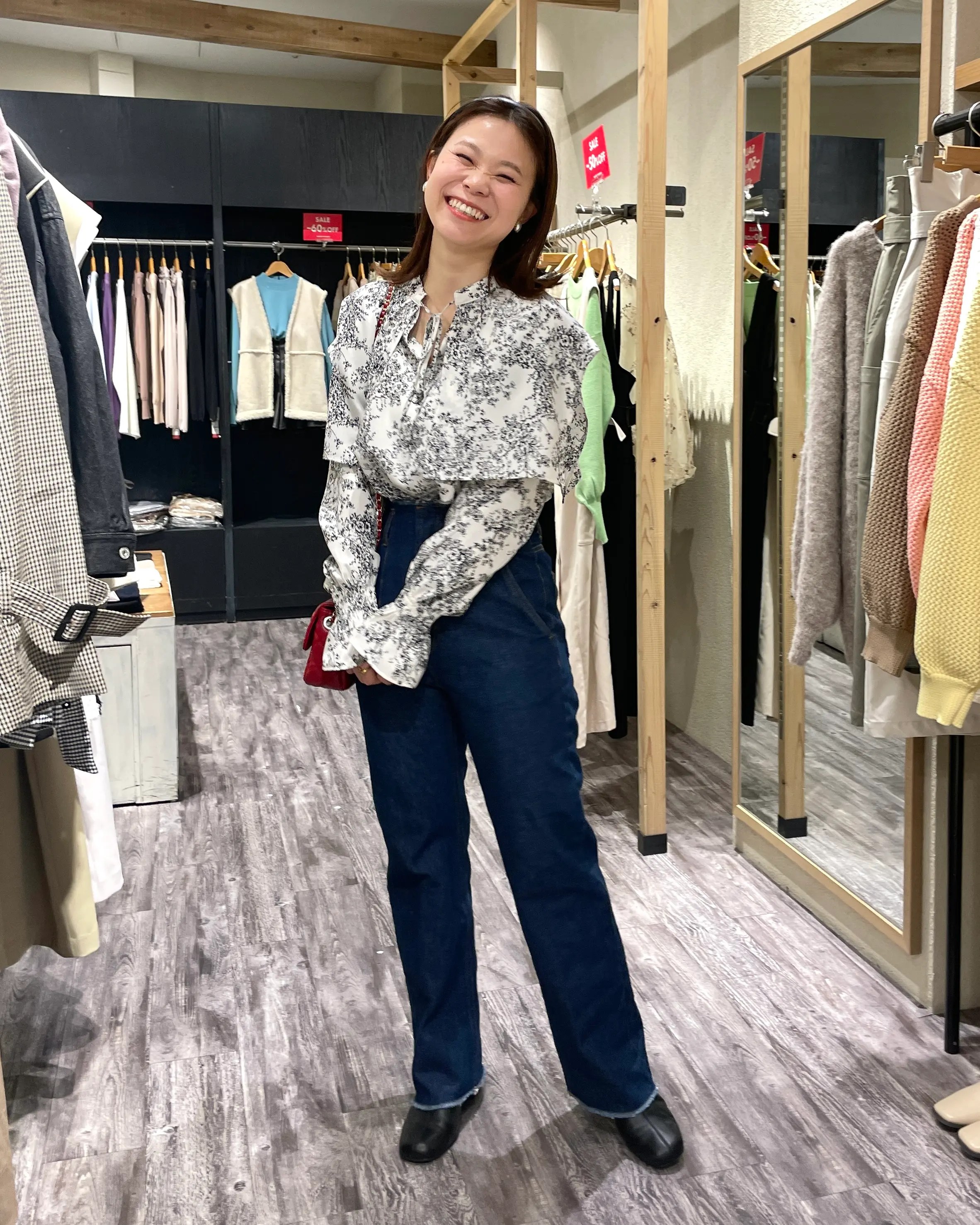 HEPS編集部が突撃！mysty womanスタッフさんの日々コーデ〜バレンタインデートVer.〜｜HEPS