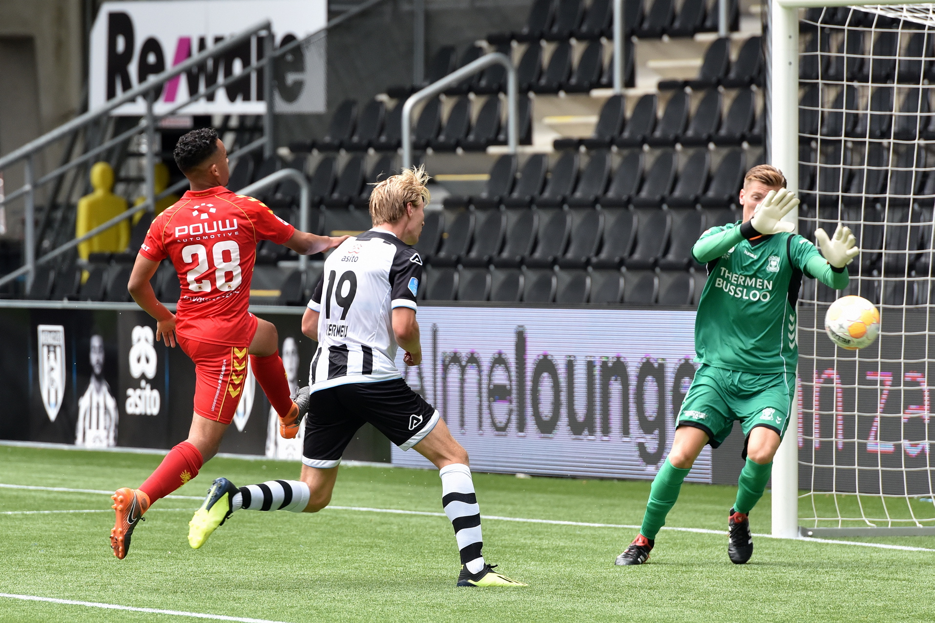 Heracles Almelo 2 Go Ahead Eagles 2 in beeld Heracles