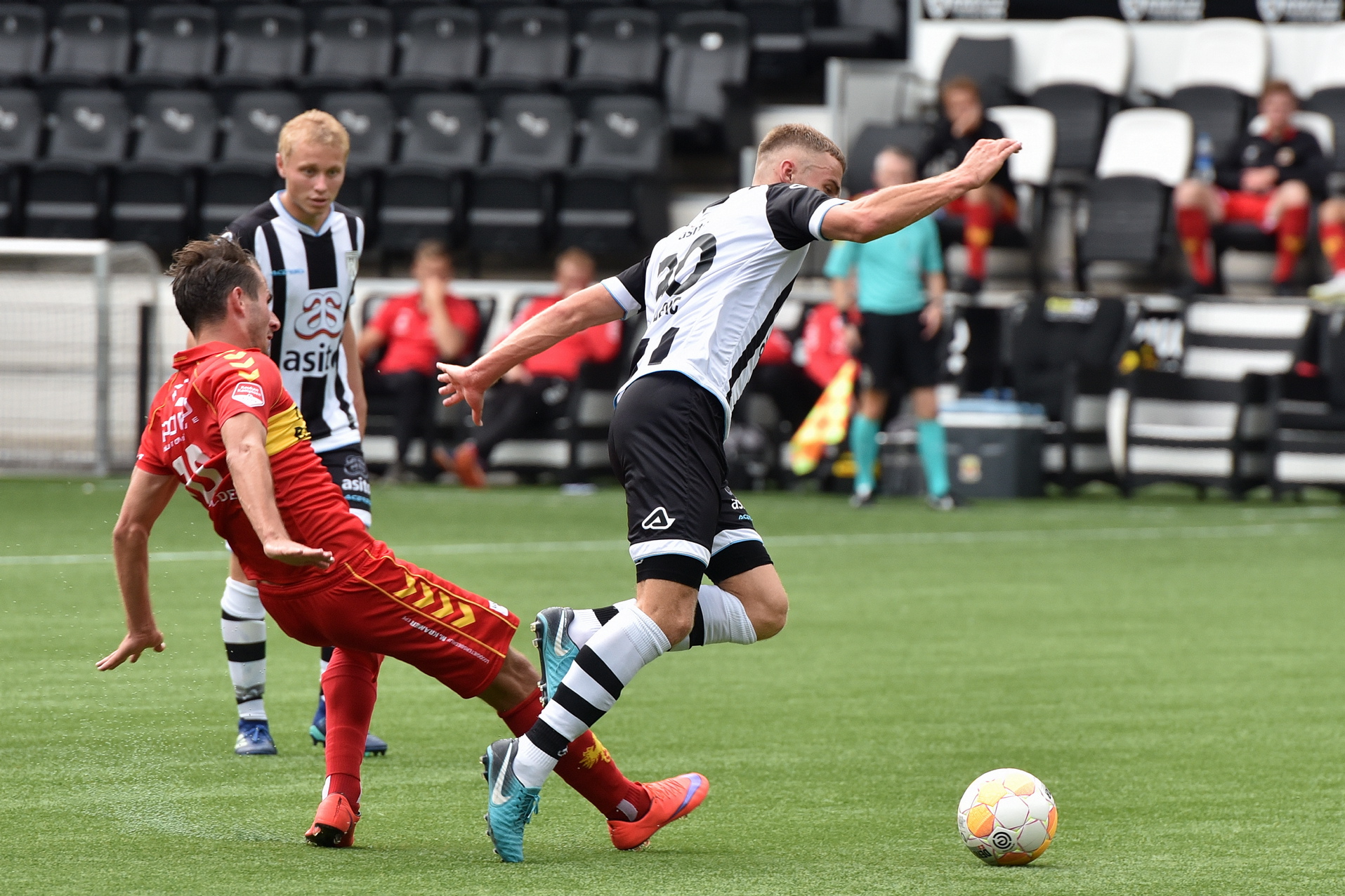 Heracles Almelo 2 Go Ahead Eagles 2 in beeld Heracles