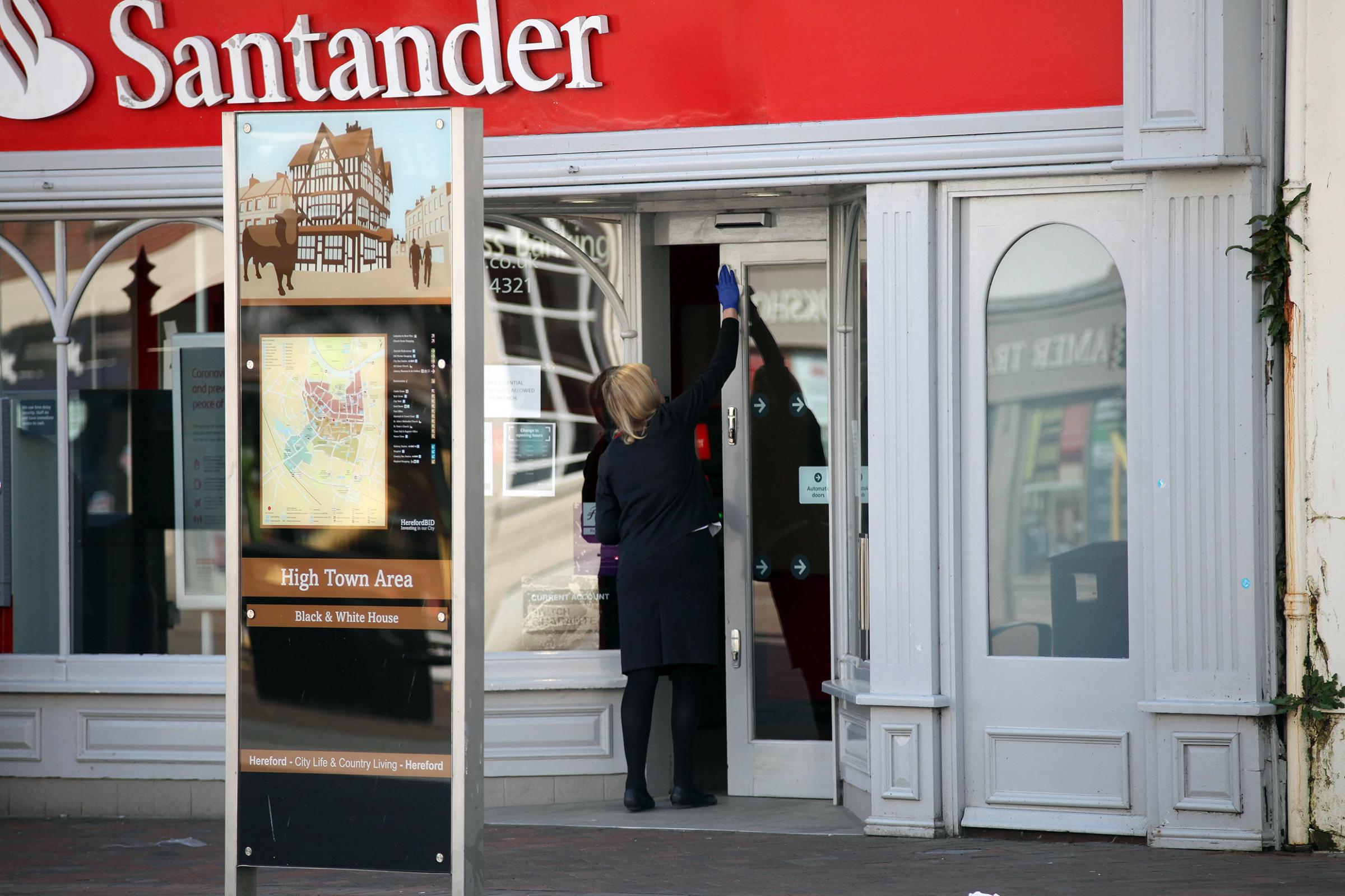 Santander bank has thousands of atms and hundreds of branches, mostly across the northeast. Which Scottish Santander Branches Are Closing In July Heraldscotland