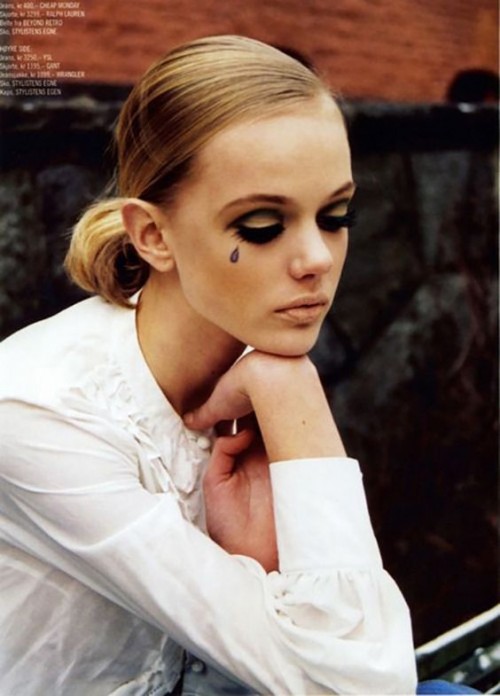 Teardrop Tattoo Meaning | Herinterest.com/ 696_x_500_jpg