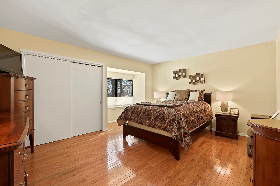 350B Heritage Hills, Somers Property Listing