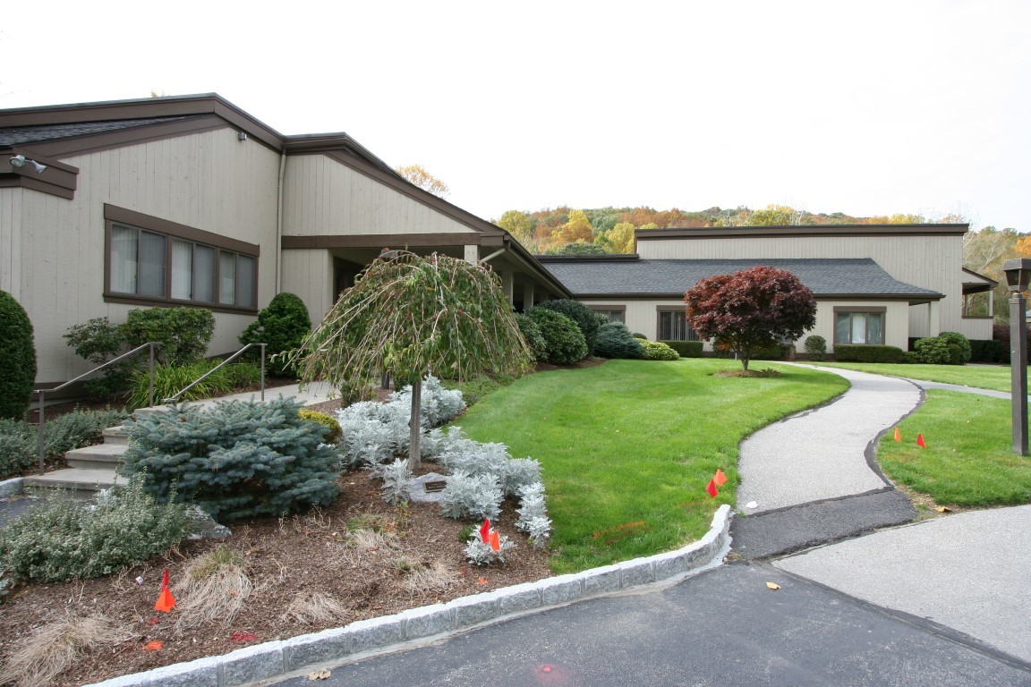 350B Heritage Hills, Somers Property Listing