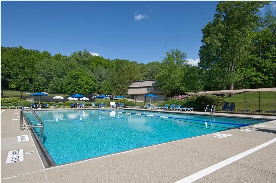 350B Heritage Hills, Somers Property Listing