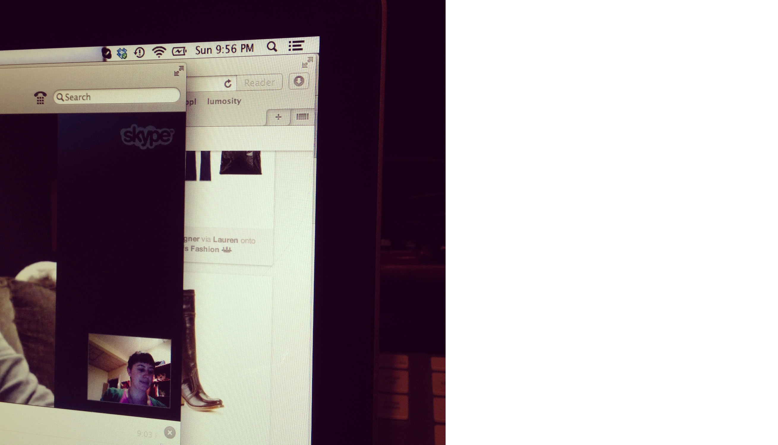 Daily Glimpse with Ammon Flash of the Hand