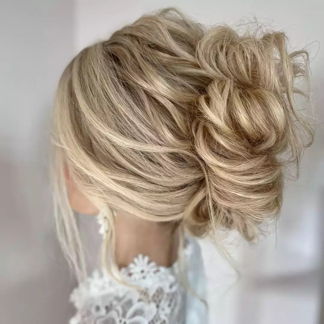 35 Glamorous New Year’s Eve Hairstyles for Every Kind of Celebration
