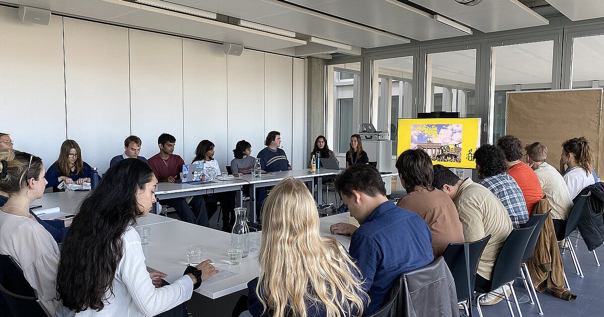 study visit the Amnesty International Germany Hertie School