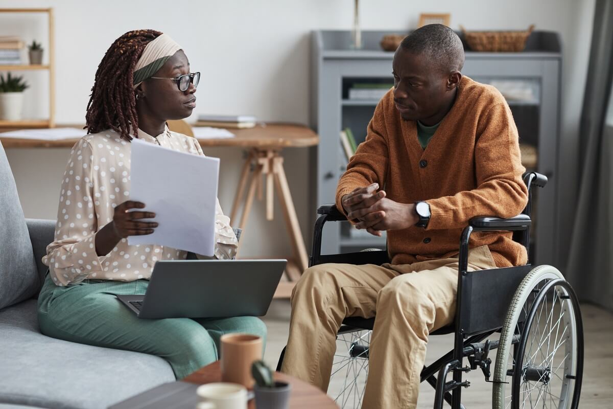 Human Services vs. Social Work What’s the Difference?(04)