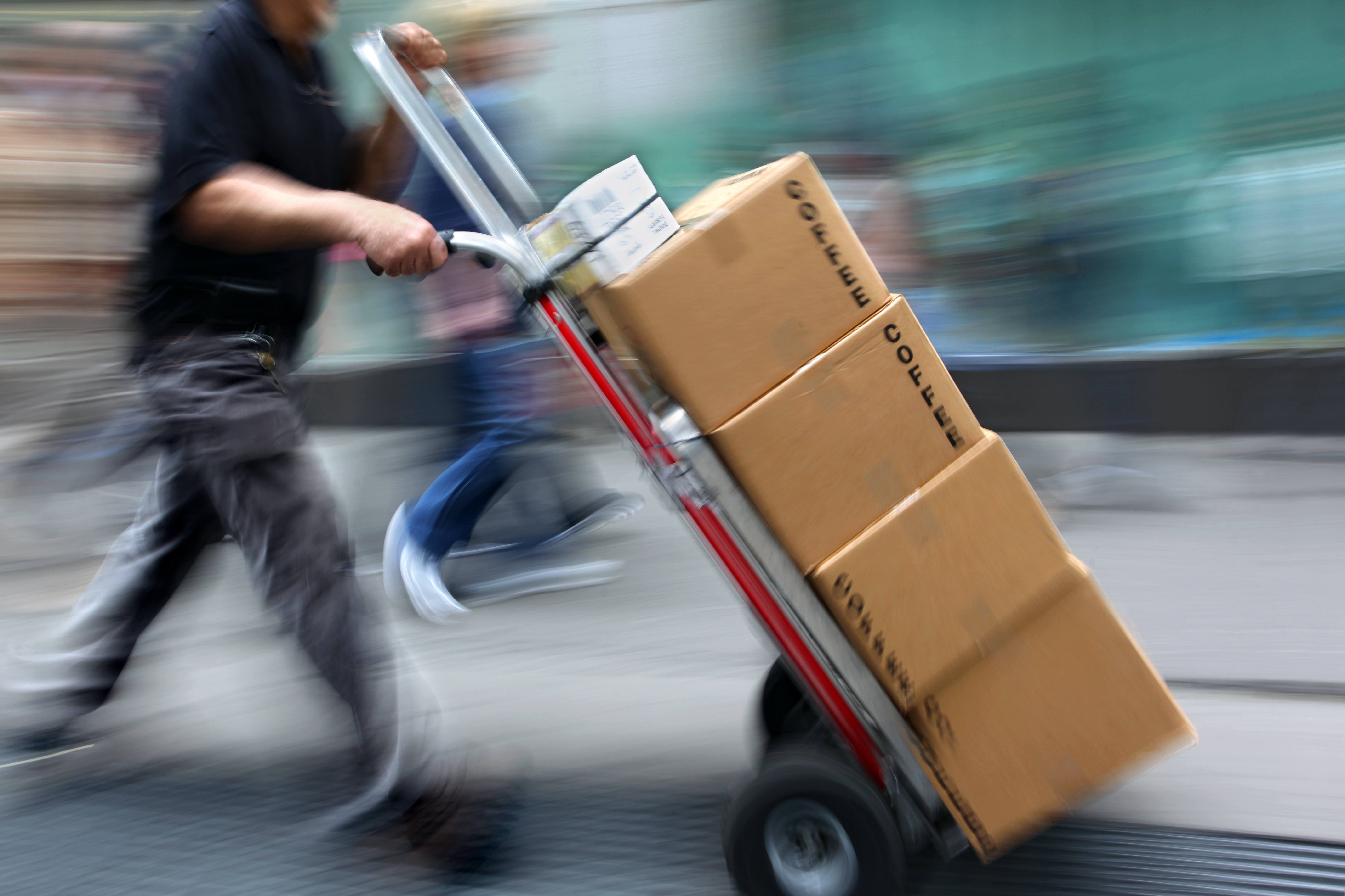 Hand Truck vs Dolly What's the Difference? HeviHaul